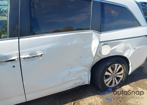 2016 Honda Odyssey Se z USA, uszkodzony, nr VIN 5FNRL5H31GB018108